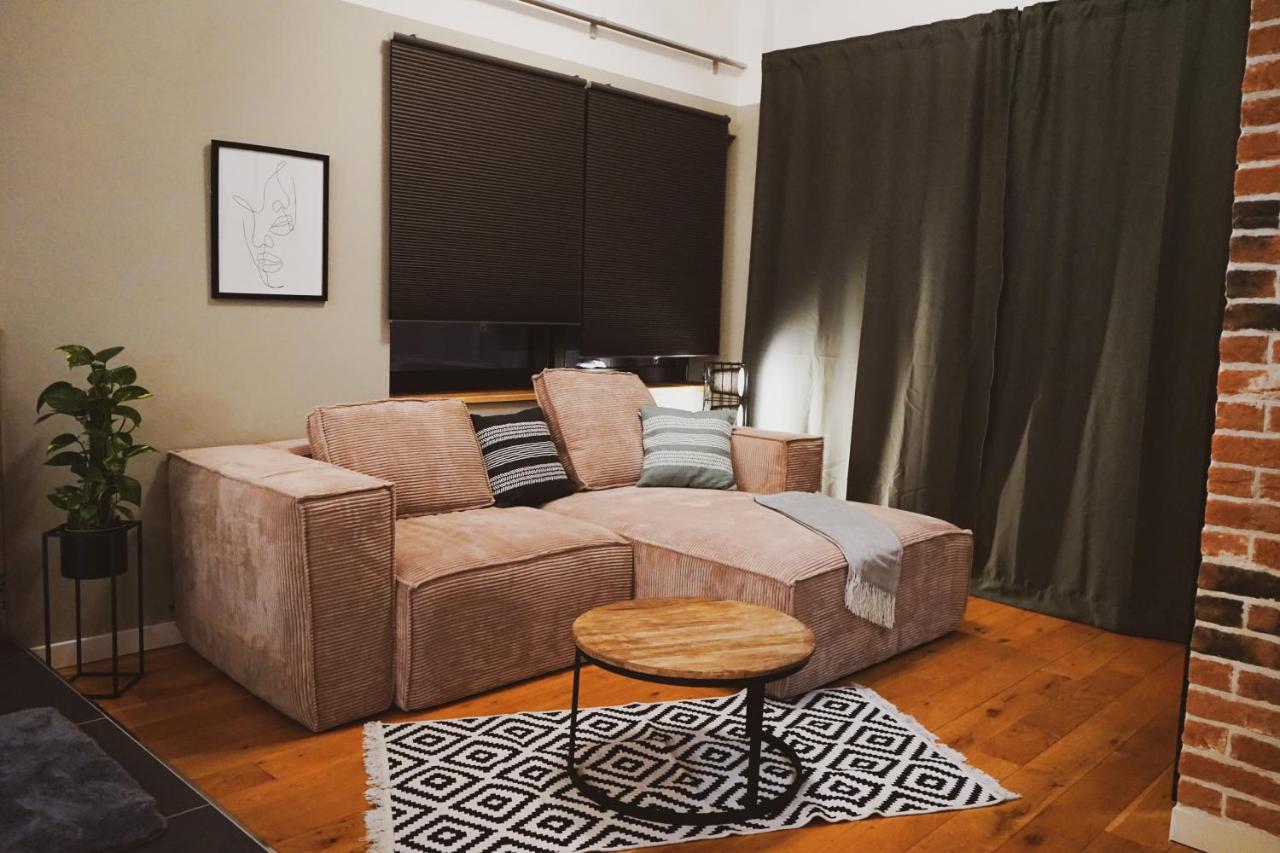 Stilvolles City-Loft Mit Privatem Whirlpool Trevír Exteriér fotografie