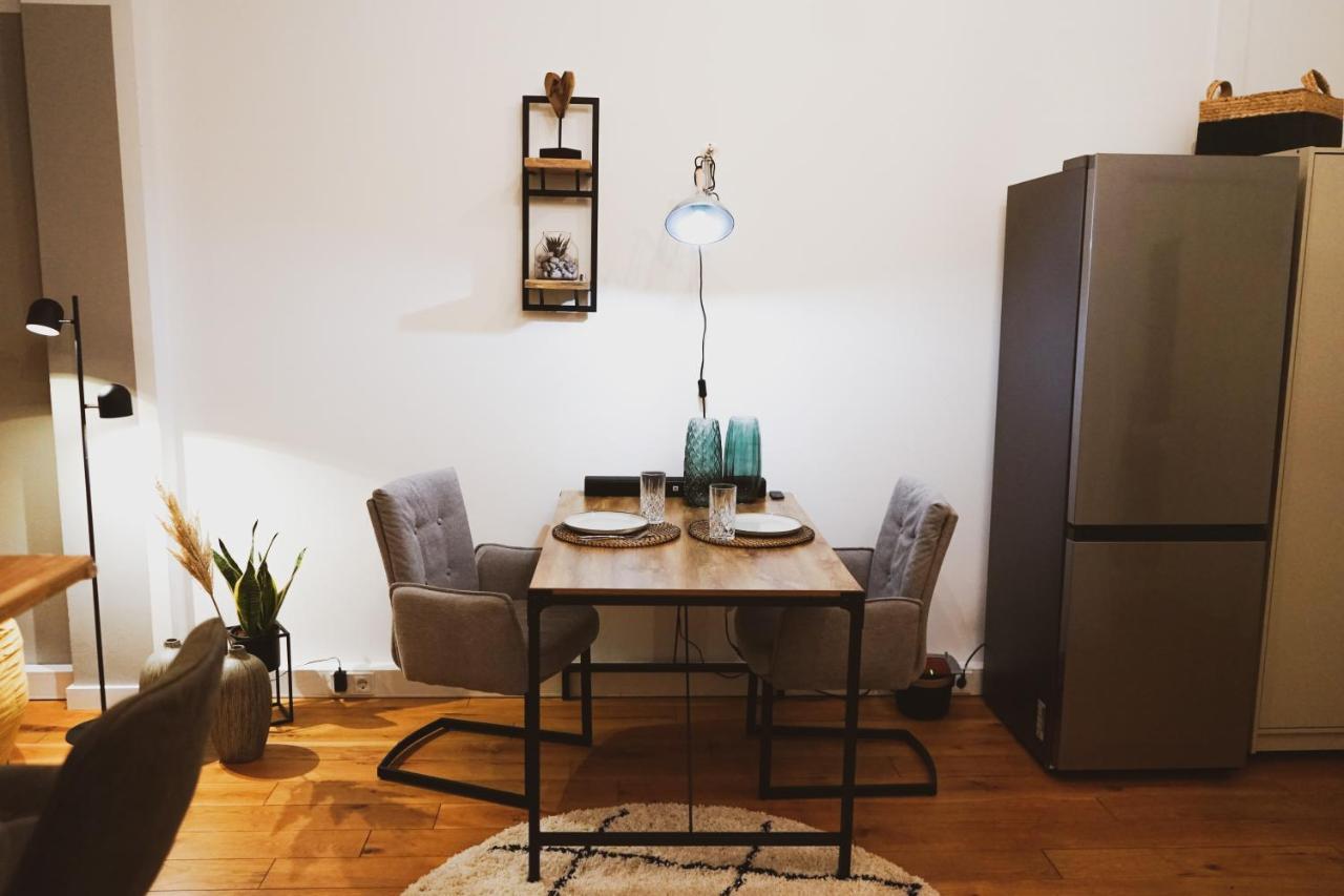 Stilvolles City-Loft Mit Privatem Whirlpool Trevír Exteriér fotografie